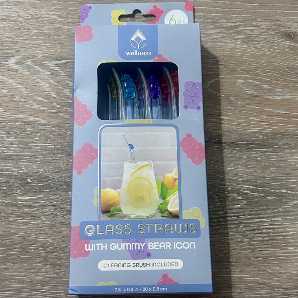 🧸 Wellness Glass Straws with Gummy Bear Icons – 6 Pack + Cleaning Brush